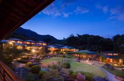 Thiết kế sân vườn Nhật cho homestay & resort – Bí quyết tạo điểm nhấn hút khách quanh năm